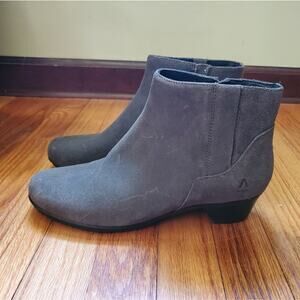 Abeo women's booties ankle size 8.5 grey